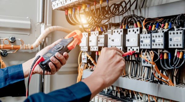 Best Circuit Breaker Repair  in Oakwood Hls, IL